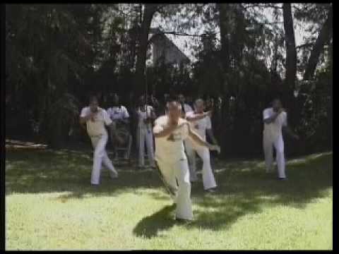 Capoeira Tutorial 1 Ginga And Esquiva Youtube