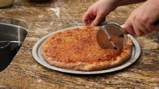How to Cut a Pizza Into 10 Slices : Tips for Making Pizza