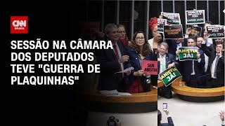 Sessão na Câmara dos Deputados teve \