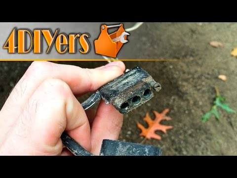 Tech Tip: Cleaning a Corroded Trailer Light Connector Tech Tip: Cleaning a Corroded Trailer Light Connector