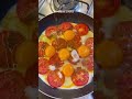 بيض عيون 👀 بطريقة خرااااافية🥚🍅🫒وسريعة ومذاق رائع لفطور صباحي explore egg