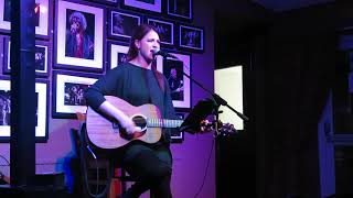 EMMA BUCKLEY performs WHATS UP at the FLOWERPOT in DERBY on JAN 30TH 2019