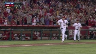 TOR@LAA: Calhoun rips first career homer for a lead