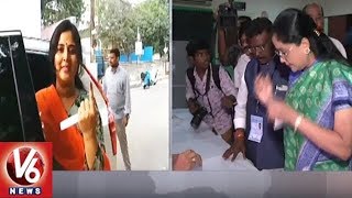 Minister KTR Wife Shailima Cast Her Vote | Telangana Elections 2018 | V6 News