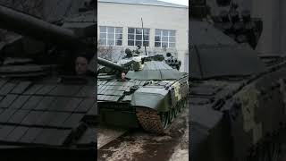 Ukrainian T-72AG battle Tank