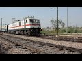 Lucky Man Escapes Death at 0 01 Seconds as Kota Janshatabdi Thrashes Chata )