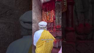 असम के कामाख्या देवी मंदिर में सद्गुरु | Sadhguru visits the Kamakhya Devi Temple in Assam