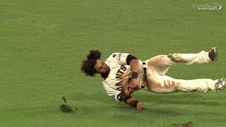 SD@SF: Pagan makes sliding grab in shallow center