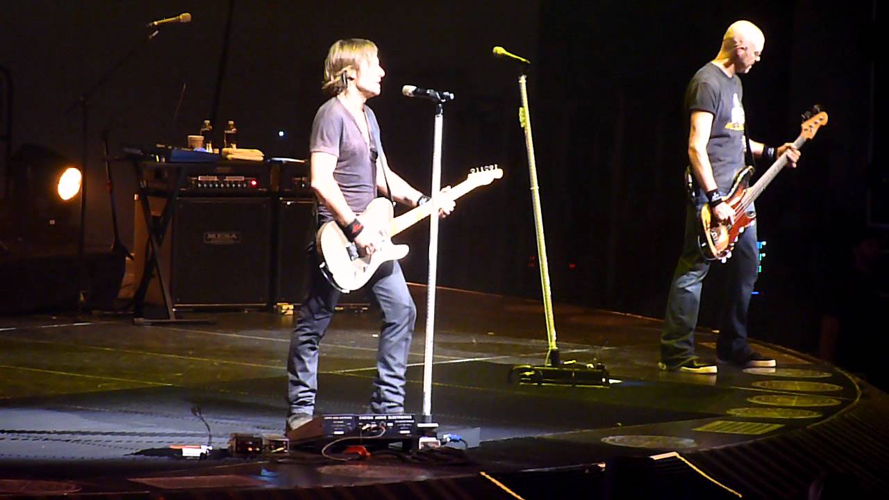 Keith Urban - You Gonna Fly - Jonesboro, AR - YouTube