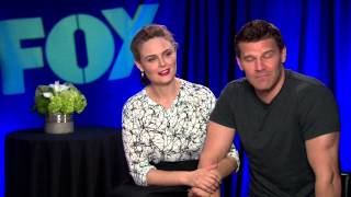 Bones Stars Emily Deschanel & David Boreanaz Knew They Had Chemistry From The Start