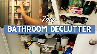 Tiny Bathroom DECLUTTER & Organization | declutter with me