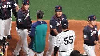 松井秀喜コーチと侍ジャパン選手の握手/2018.11.15/侍ジャパン4-1MLB/日米野球2018/ナゴヤドーム