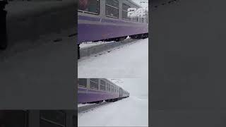 ഇന്ത്യൻ റെയിൽവേയുടെ 🇮🇳  snow piercer.     📍 Baramulla - Banihal section