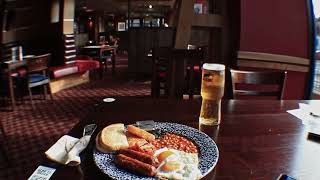 1 hour Wetherspoons ambience - 11am British Pub, Full English Breakfast, Pint of Carling