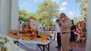 คุณพ่อสมหมาย(กั้ง)พ่วงพี อายุ79ปีตอนทอดผ้าวางดอกไม้เมรุวัดวันยาวล่าง22ก.พ.65พิธีกร ร.ต.วิสัย เลขาฯ