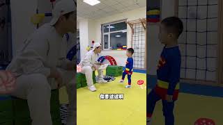 当小王子第一次挑战厚木板时 #shorts #日常 #挑战 #亲子 #生活