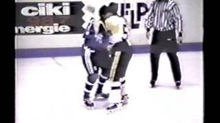 Paul Shantz vs. Martin Poitras QMJHL 9/02/96