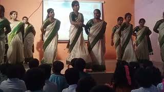 Buddimaathu keli muddu makale.. Dance by Teachers.