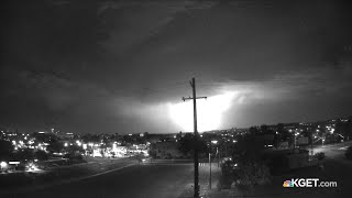 Sudden thunder, lightning storm rolls through Kern County