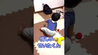 立ちそうで、立てない赤ちゃん