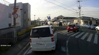 ドラレコ　一時停止線や歩道の手前でキチンと止まろう14