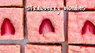 Strawberry Blondies Recipe | Cake Mix Blondies | How To Make Strawberry Blondies | Paola Santana