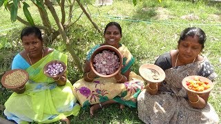 மாமியார் 3 மருமகளுடன்  உரல், அம்மி , ஆட்டுக்கல்லில் அரைத்து  மட்டன் குழம்பு / Mutton Curry Recipe