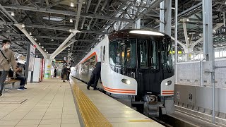 富山駅を発車するHC85系