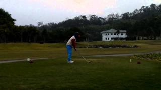 吳佳晏的高球天地Giant golf--山溪地開球