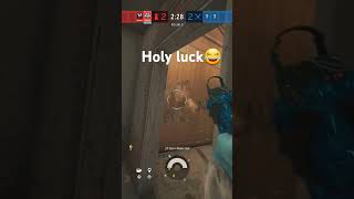 Very luck moment #foryoupage #r6 #r6s #funny