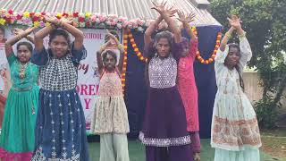 Falguni Pathak performing Chudi dance performance || Shanti Vidya vanam school