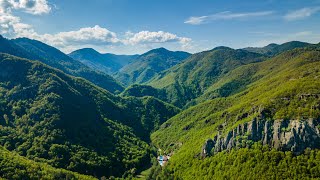 Интересни скали в местност Струилица, над Девин/Interesting rocks above Struilitsa area, near Devin