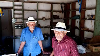 UMA PALESTRA NA BODEGA DE SEU OLÍMPIO DE MANOEL NECO E SEU PEDRO JACÓ EM GROSSOS, VERDEJANTE-PE.