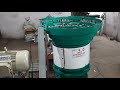 Vibratory bowl feeder for turning machine