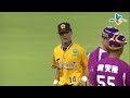 20131005 cpbl 象vs犀牛 3下 王勝偉這次來得及了！王勝偉關鍵時刻重要守備nice play 連陳江和也忍不住比出