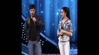 Varun Dhawan Taking about Shraddha Kapoor | Varun gives rose to Shradha| varshra cute moment