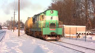 Тепловоз ЧМЭ3-5371 и 26 цистерн с бензином / CME3-5371 and 26 tank cars with petrol