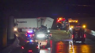 Raw video: Jackknifed 18-wheeler blocking Southwest Freeway