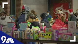 Volunteers spread Christmas cheer to more than 3,000 children