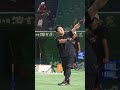 巨人・浅野　試合前ロングティー③　 shorts