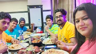 ಬೆಂಗಳೂರು ಚಳಿಯಲ್ಲಿ ನಡುಕ |BangloreCounty Chicken Restaurant Food|PriyasFamily2019