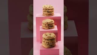🍪 Freshly baked Chocolate Chip 4-Pack for just $9.99! Who's headed to Crumbl today? 👇 #Crumbl