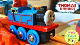 Thomas and Friends Surprise Box | Playing with Thomas the Tank Engine Wooden Play Table