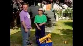 Greeting Neighbours on a Sunny Day - Lesson 01 - English in Vancouver