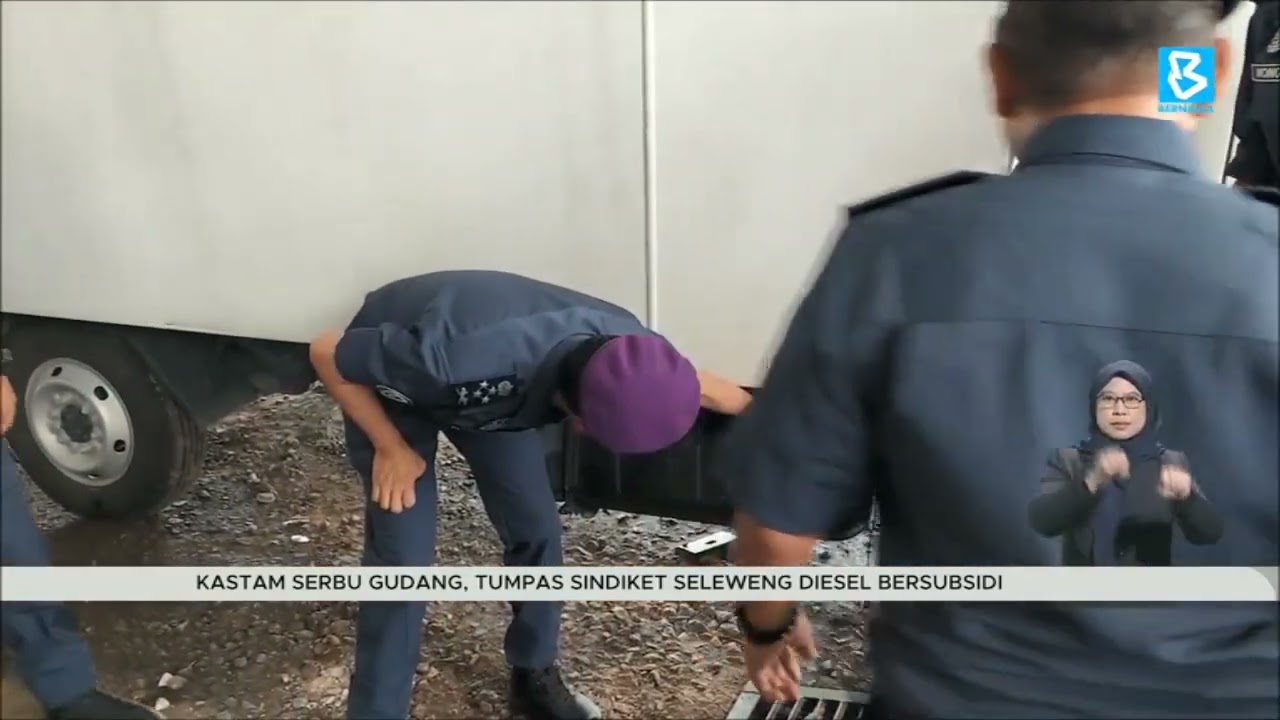 Kastam Serbu Gudang, Tumpas Sindiket Seleweng Diesel Bersubsidi - YouTube