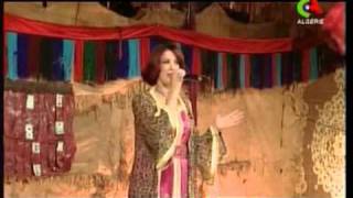 Algerie (Hassiba abderaouf chante bahr atouffane)