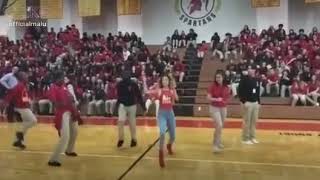 Malu trevejo dancing moment part 1