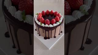 딸기 초코 생크림 케이크 만들기 Strawberry Chocolate Drip Cake