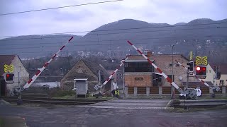 Spoorwegovergang Ústí nad Labem (CZ) // Railroad crossing // Železniční přejezd