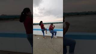 Friends ஓட ஒரு குத்தாட்டம், நடு ரோடடில் dance😂🤯😍🙏🏽 #funny #comedy #vlog #tamil #trending #viral  #fy